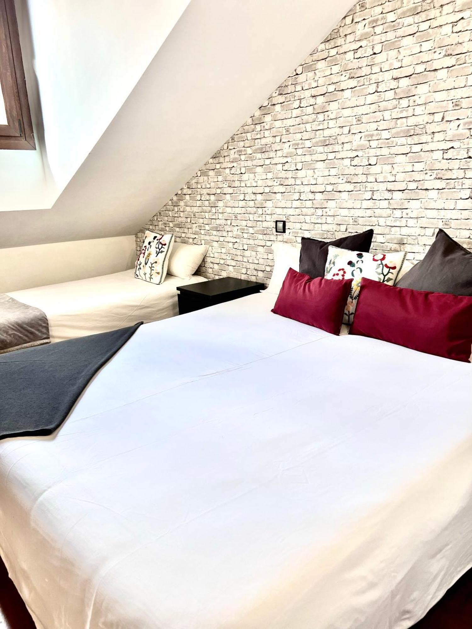 Apartamentos San Antonio Аранда-де-Дуеро Екстер'єр фото